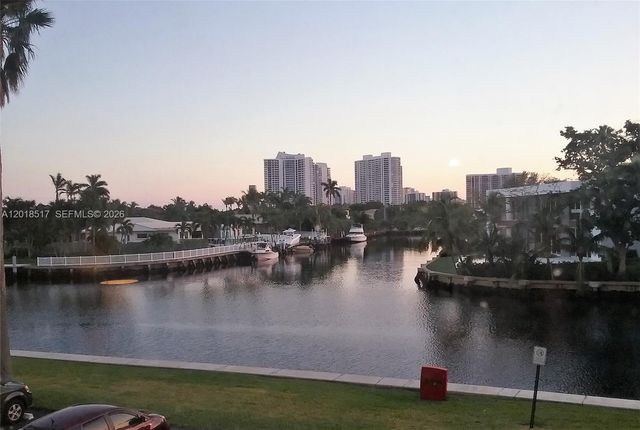 401 Golden Isles Dr 208, Hallandale Beach, FL 33009