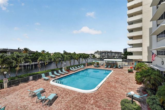 401 Golden Isles Dr 208, Hallandale Beach, FL 33009