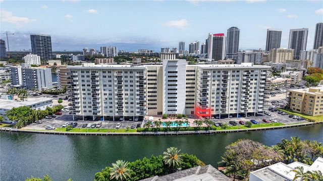 401 Golden Isles Dr 208, Hallandale Beach, FL 33009