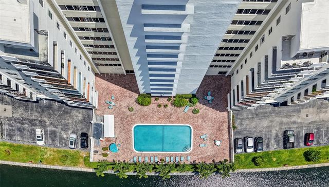 401 Golden Isles Dr 208, Hallandale Beach, FL 33009
