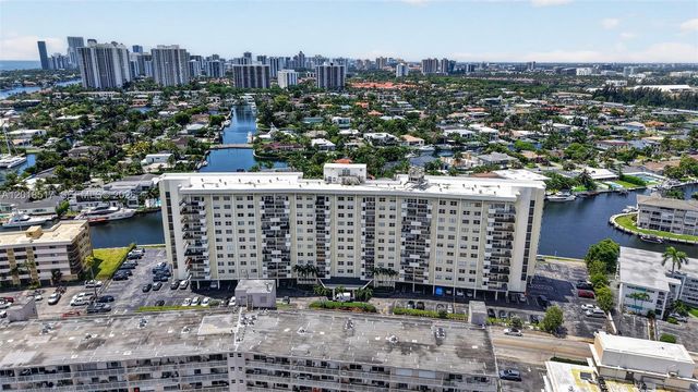 401 Golden Isles Dr 208, Hallandale Beach, FL 33009