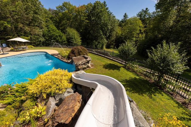 7 FANCY HILL, Madbury, NH 03823