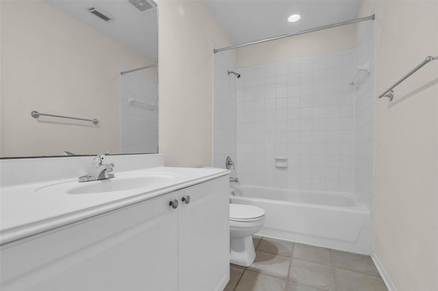 15 Scarlet Woods Court, The Woodlands, TX 77380