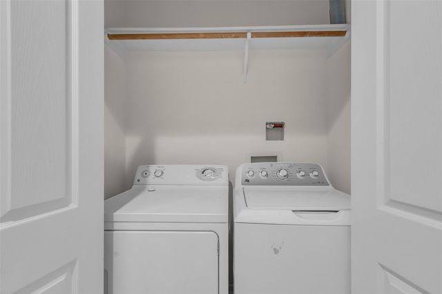 15 Scarlet Woods Court, The Woodlands, TX 77380