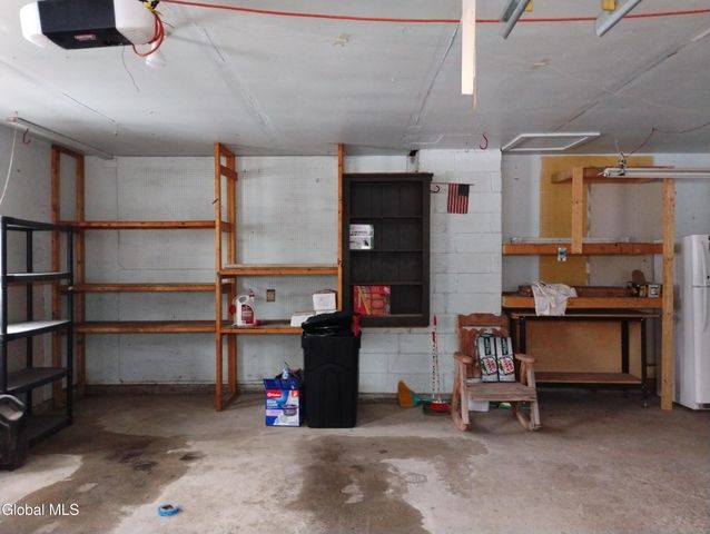 11 Sugar Plum Ridge, Clifton Park, NY 12065