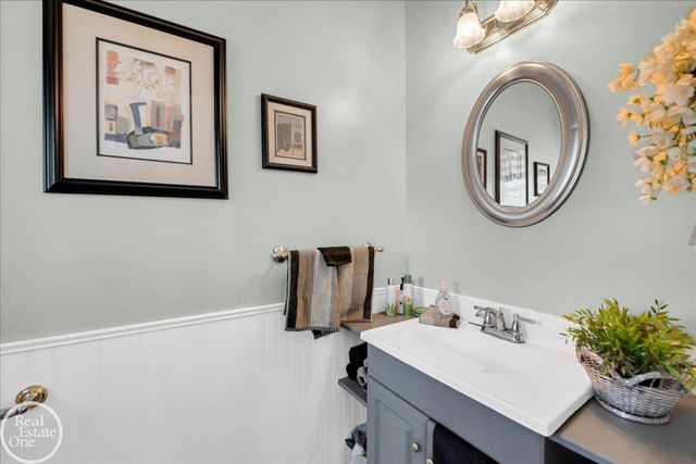 1856 S Allen Road, Saint Clair, MI 48079