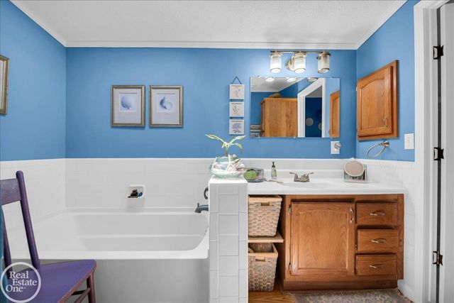 1856 S Allen Road, Saint Clair, MI 48079