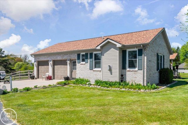 1856 S Allen Road, Saint Clair, MI 48079