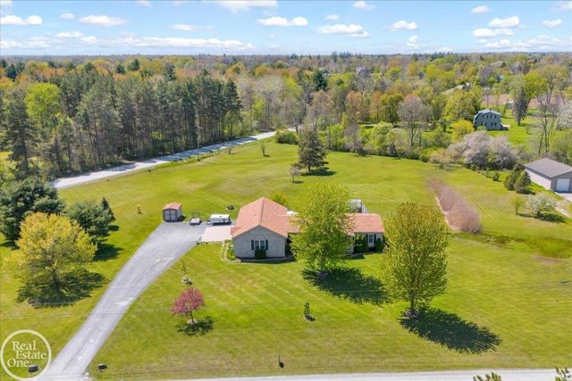 1856 S Allen Road, Saint Clair, MI 48079