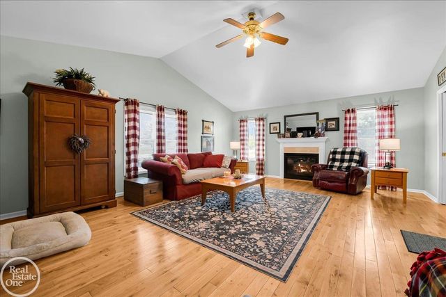 1856 S Allen Road, Saint Clair, MI 48079