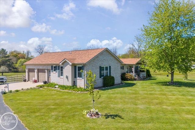 1856 S Allen Road, Saint Clair, MI 48079