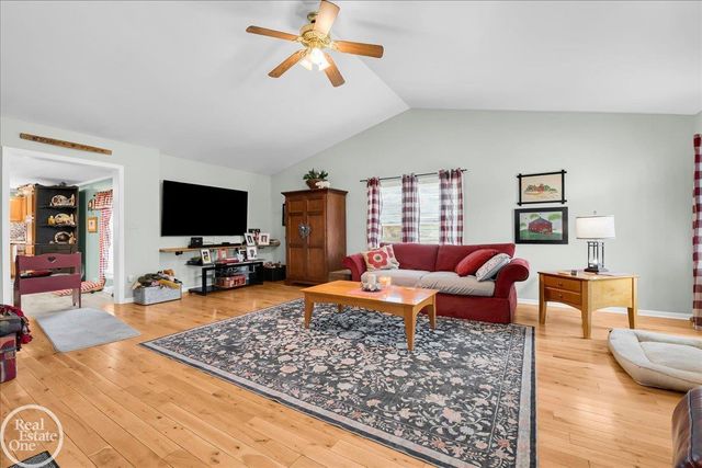 1856 S Allen Road, Saint Clair, MI 48079