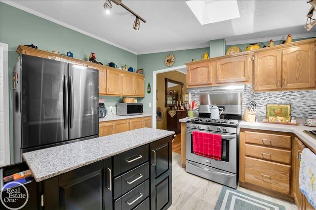 1856 S Allen Road, Saint Clair, MI 48079