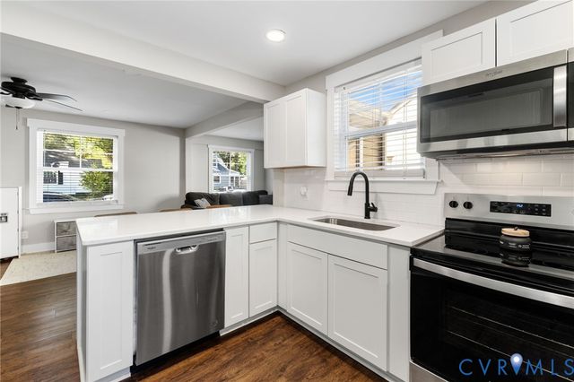 911 Hill Top Dr, Richmond, VA 23225
