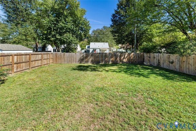 911 Hill Top Dr, Richmond, VA 23225