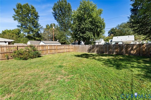 911 Hill Top Dr, Richmond, VA 23225