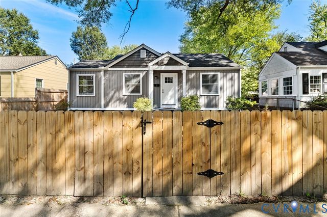 911 Hill Top Dr, Richmond, VA 23225