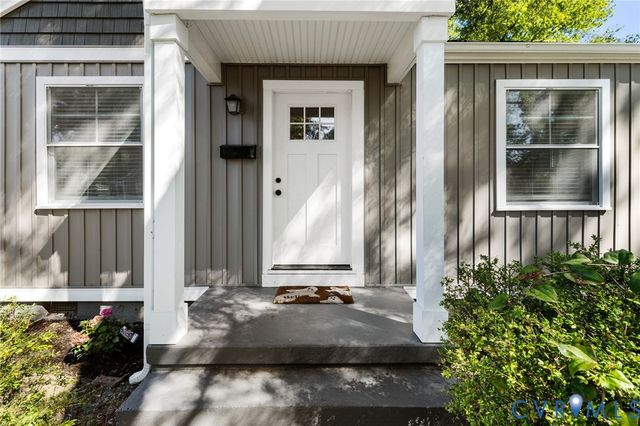 911 Hill Top Dr, Richmond, VA 23225
