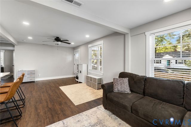 911 Hill Top Dr, Richmond, VA 23225