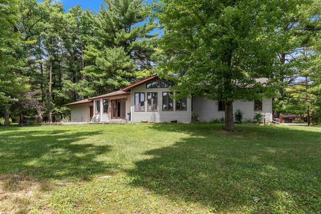 1141 Czech Pass, Friendship, WI 53934