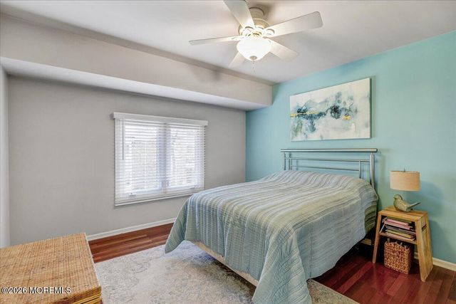 5 Chelsea Court, Parlin, NJ 08859