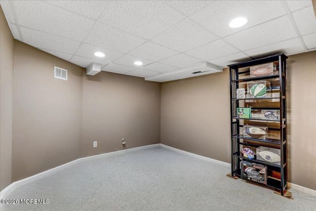 5 Chelsea Court, Parlin, NJ 08859