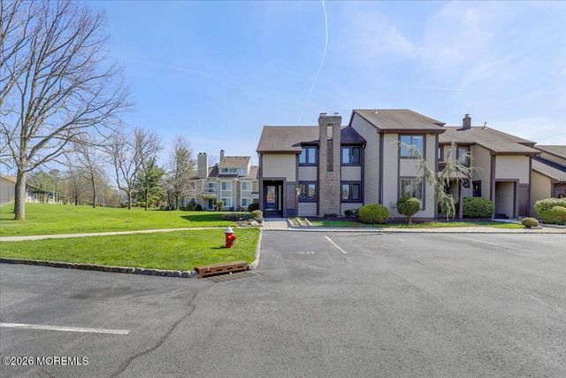 5 Chelsea Court, Parlin, NJ 08859