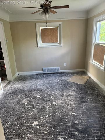 8841 Mendota Street, Detroit, MI 48204