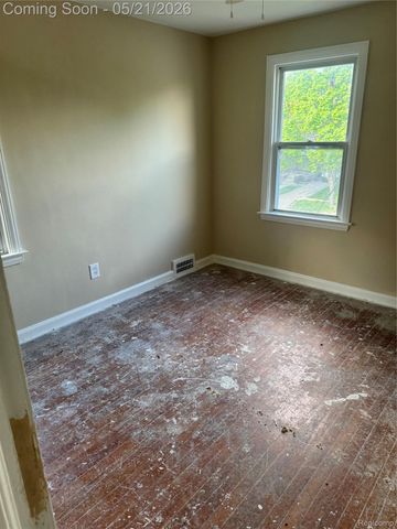8841 Mendota Street, Detroit, MI 48204