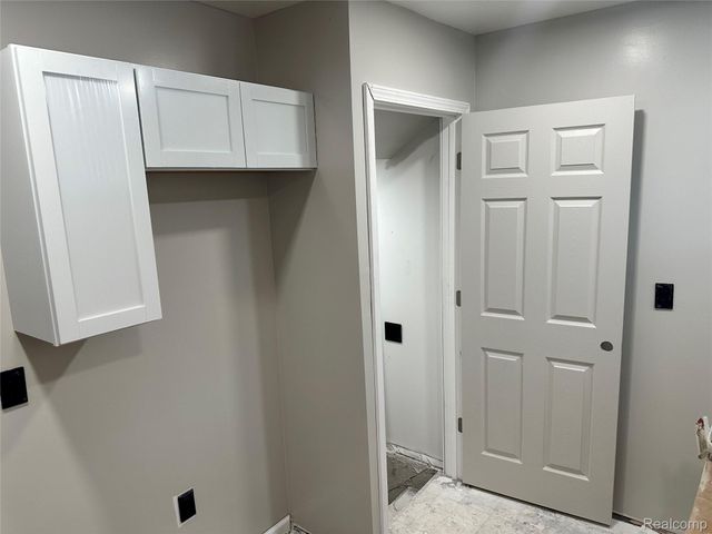 12527 Glenfield Street, Detroit, MI 48213