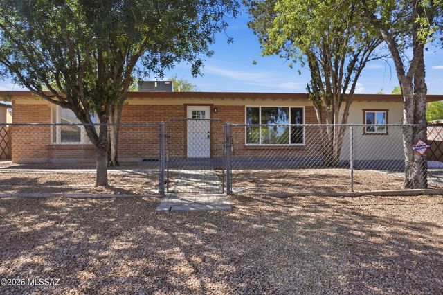 3304 E Bellevue Street, Tucson, AZ 85716