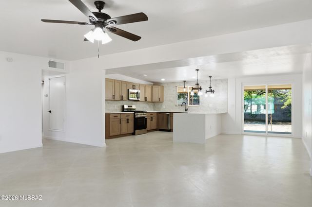 3304 E Bellevue Street, Tucson, AZ 85716