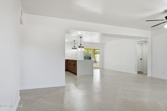 3304 E Bellevue Street, Tucson, AZ 85716