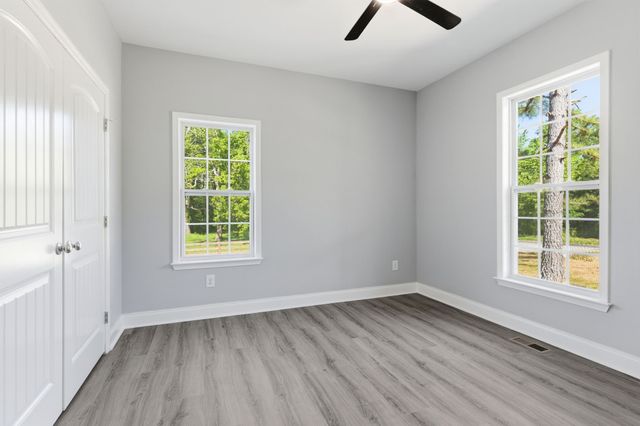 8347 Horseshoe Rd, Cross Plains, TN 37049
