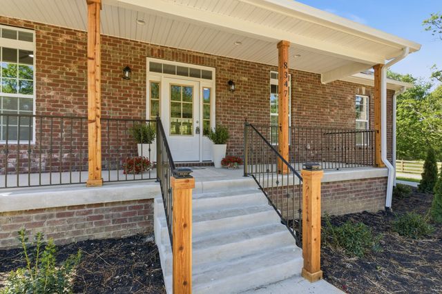 8347 Horseshoe Rd, Cross Plains, TN 37049