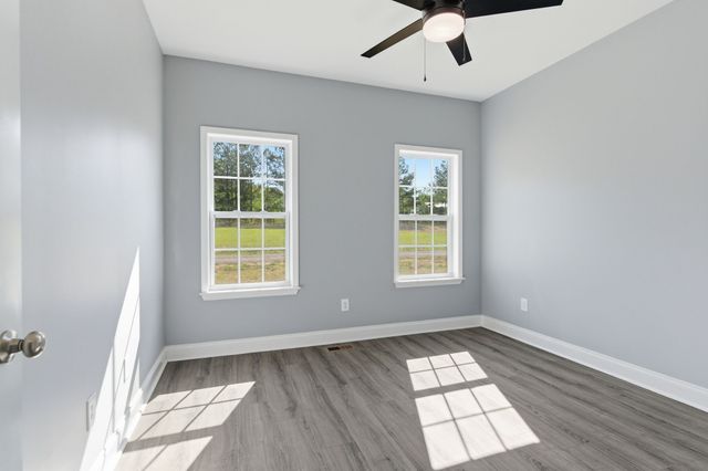 8347 Horseshoe Rd, Cross Plains, TN 37049