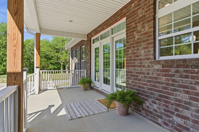 8347 Horseshoe Rd, Cross Plains, TN 37049