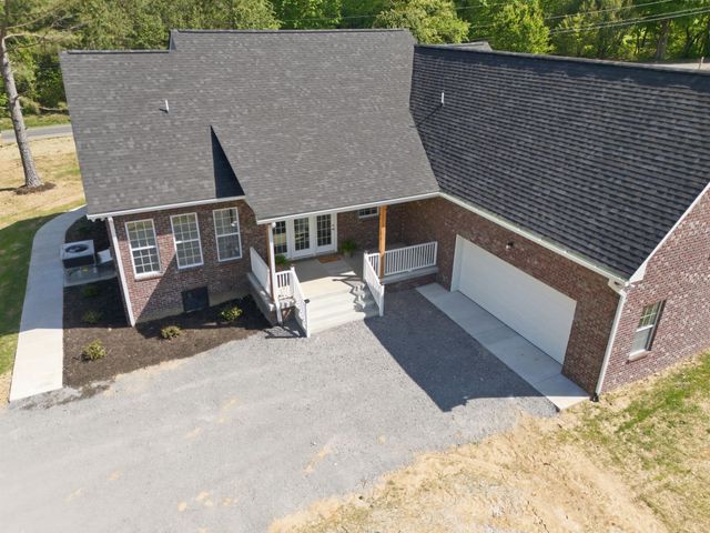 8347 Horseshoe Rd, Cross Plains, TN 37049