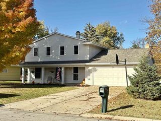 543 SOMERSET DRIVE, Green Bay, WI 54301