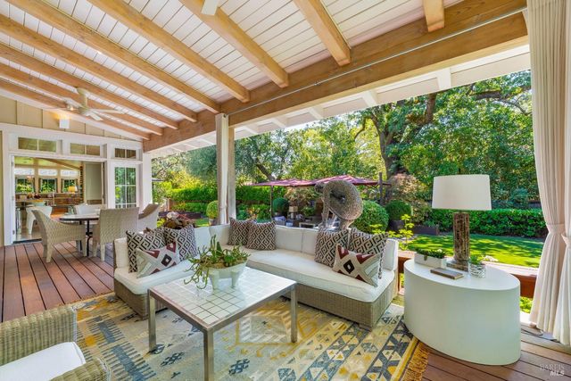 1551 Spring St, St. Helena, CA 94574