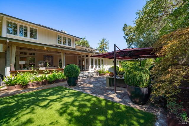 1551 Spring St, St. Helena, CA 94574