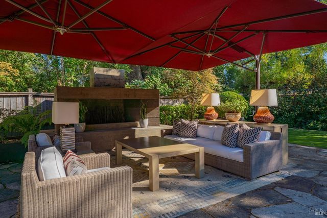 1551 Spring St, St. Helena, CA 94574