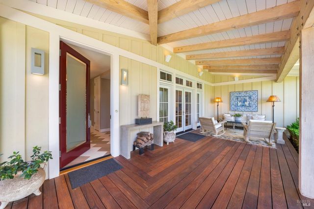 1551 Spring St, St. Helena, CA 94574