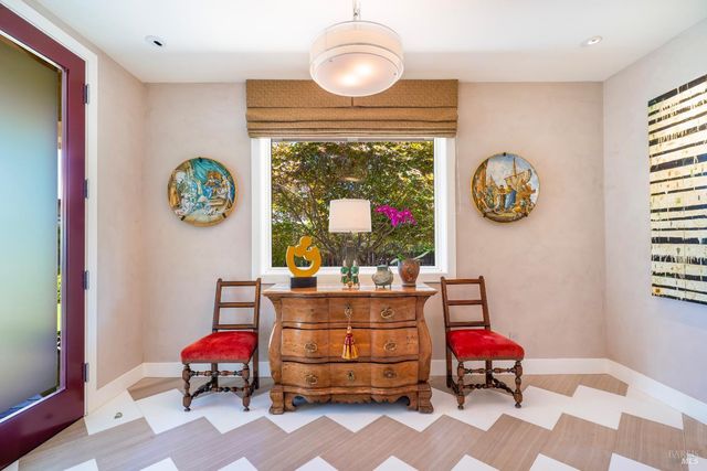 1551 Spring St, St. Helena, CA 94574