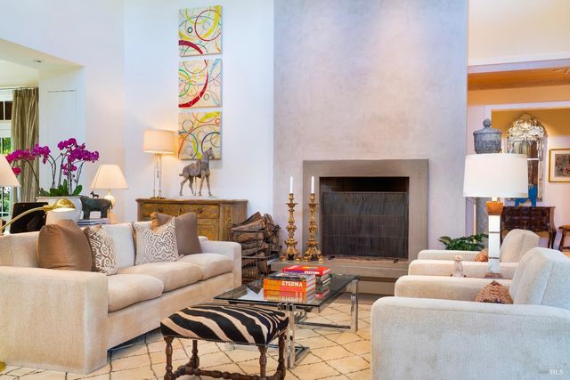 1551 Spring St, St. Helena, CA 94574