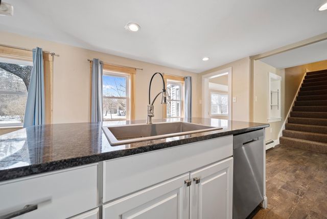 24 Jeremiah Lane, Rochester, NH 03867