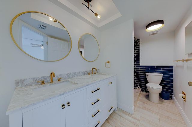 10215 REGAL DRIVE 4, Largo, FL 33774