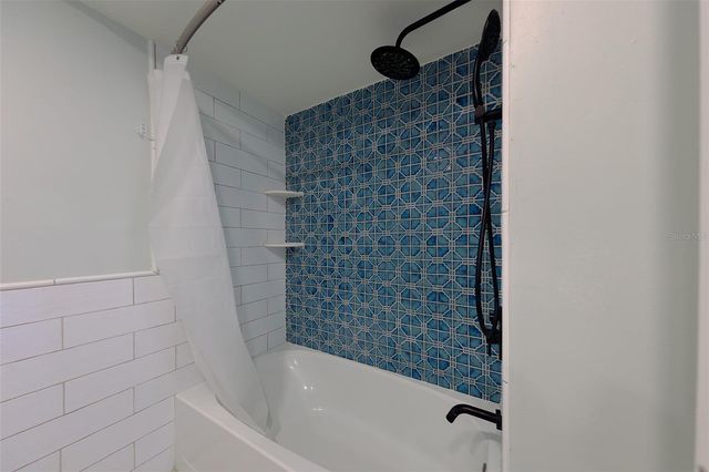 10215 REGAL DRIVE 4, Largo, FL 33774