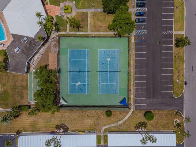 10215 REGAL DRIVE 4, Largo, FL 33774