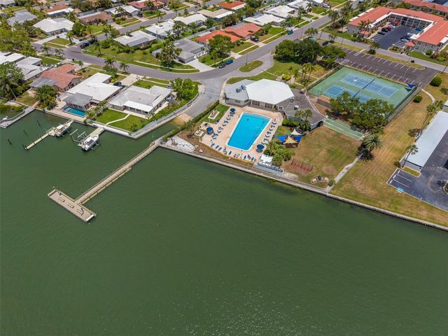 10215 REGAL DRIVE 4, Largo, FL 33774